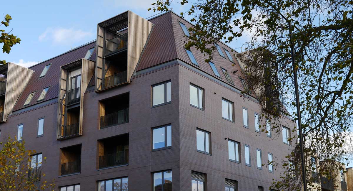 Brown brindle bricks match with Dreadnoughts Blue Brindle clay roof tiles at Stamford Hill