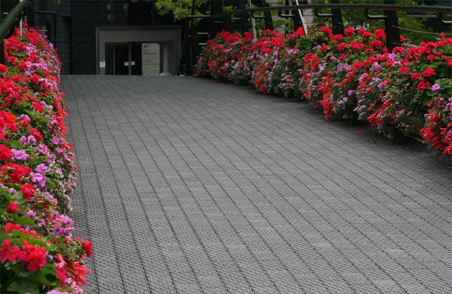 Diamond chequer pavers in Brindley Place Birmingham
