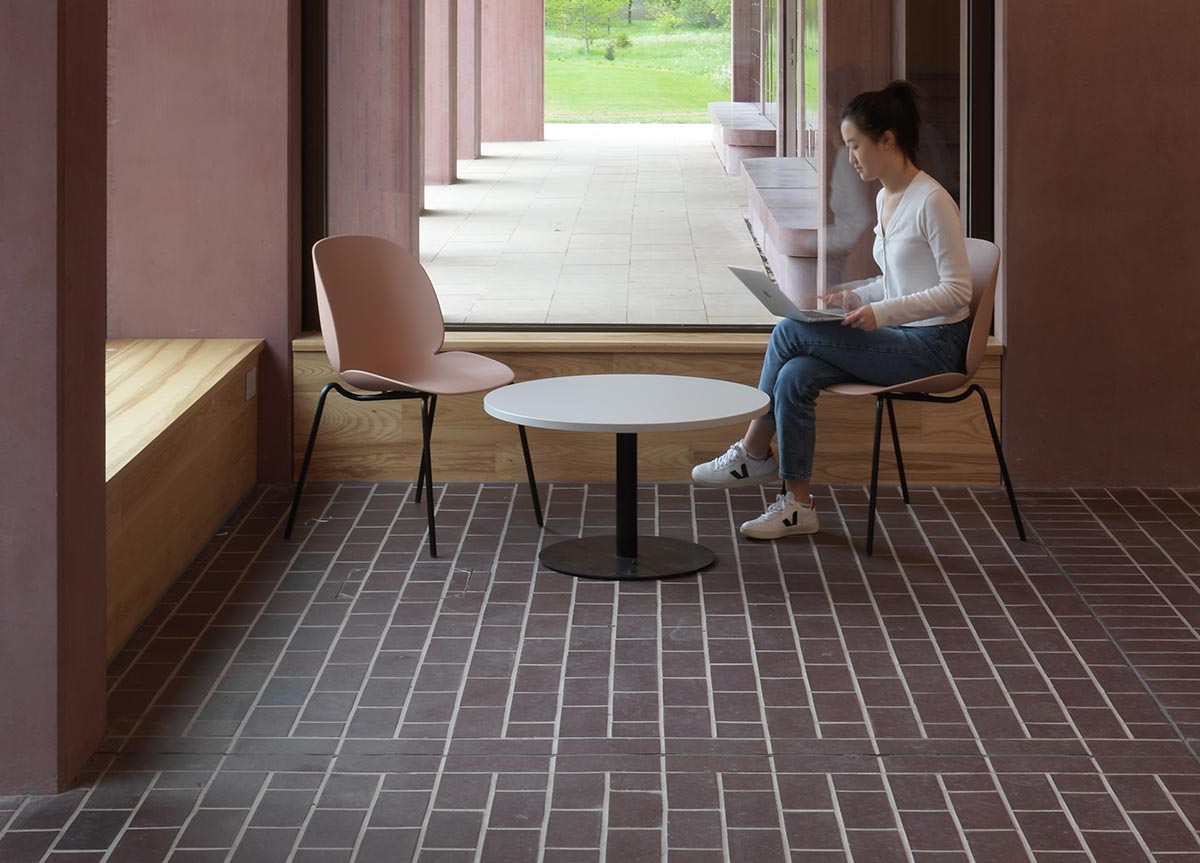 Ketley Brown brindle quarry tiles at Feilden Fowles new building at Homerton College Cambridge