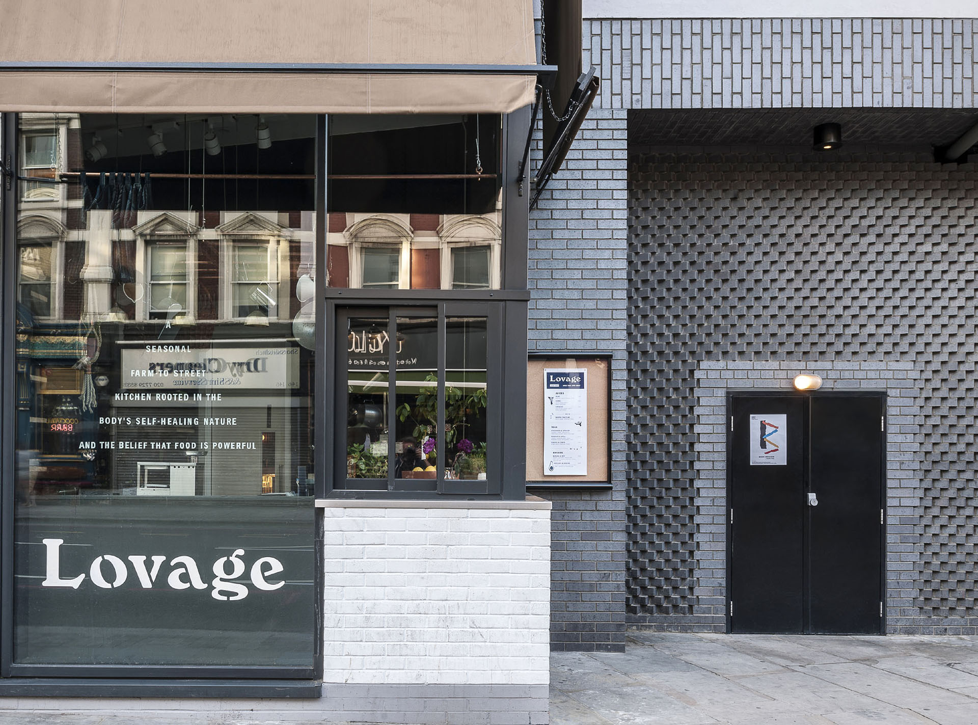 Ketley Staffs Blue textured brickwork at the Ace Hotel in Shoreditch
