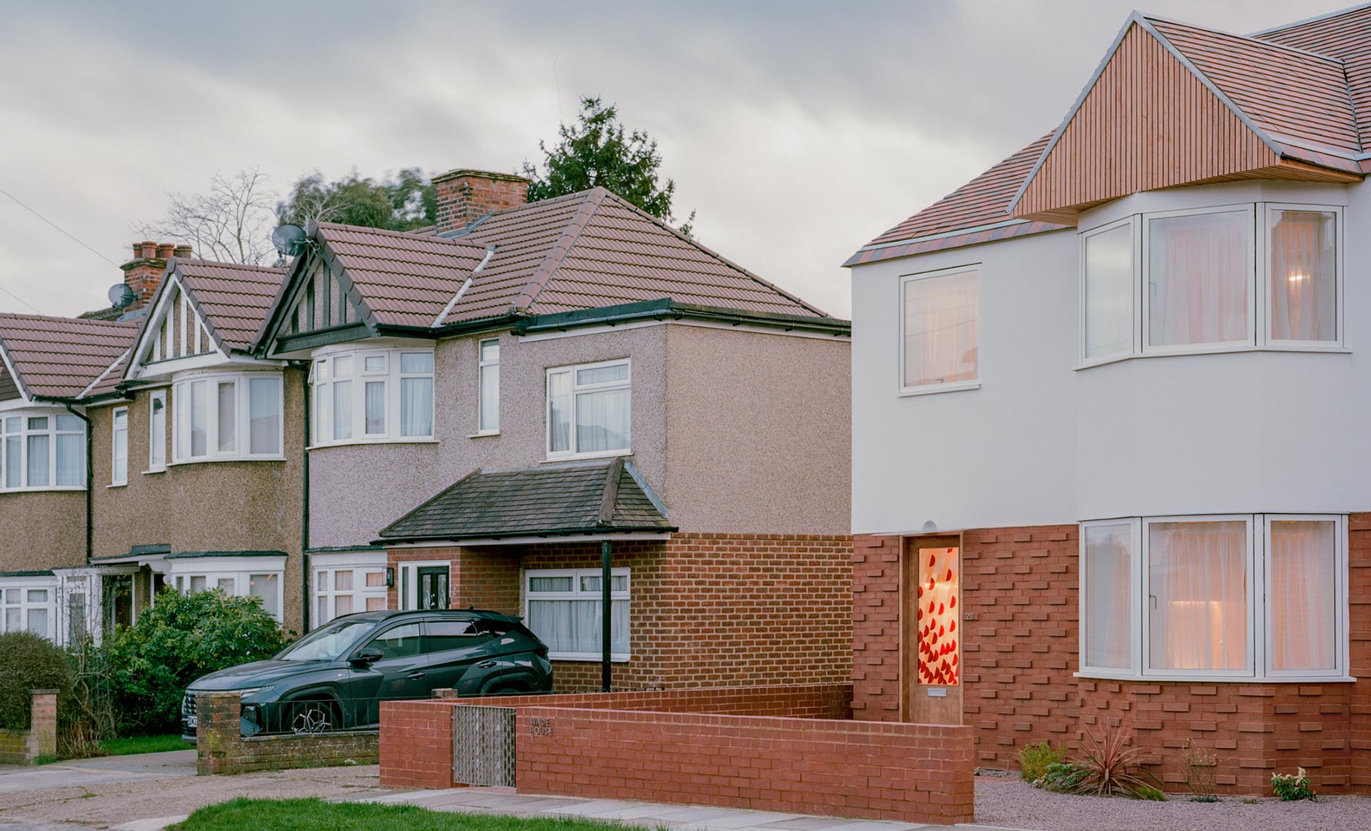 Staffs red projecting bricks Wade House by Wadhal Architecture Lorenzo Zandri